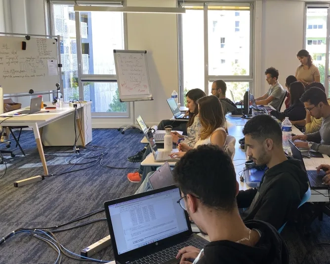 Salle de classe du CentraleDigitalLab à Nice