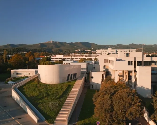 Vue aérienne du campus de Marseille