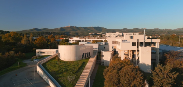 Vue aérienne du campus de Marseille
